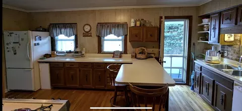 658 School St, Webster, MA 01570 photo 18