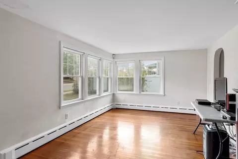 39 Sanderson Ave, Dedham, MA 02026 photo 6