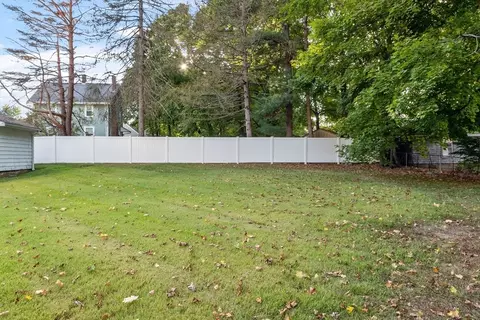 39 Sanderson Ave, Dedham, MA 02026 photo 2