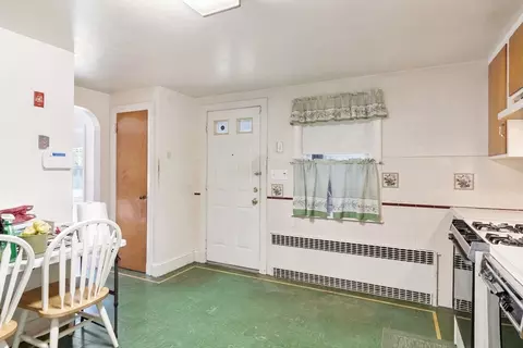 39 Sanderson Ave, Dedham, MA 02026 photo 9