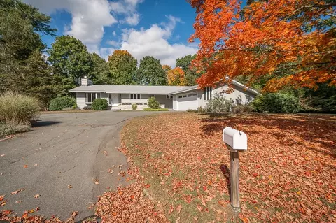 18 Great Pond Rd, Wenham, MA 01984