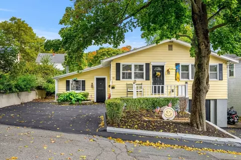 11 Spruce St, Lynn, MA 01905