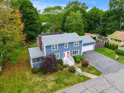 9 Elizabeth Ave, Beverly, MA 01915