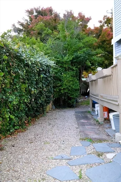Exterior - 8 Gilbert Ct, Gloucester, MA 01930 photo 3 of 6