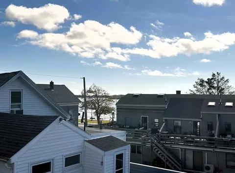 View/Area - 8 Gilbert Ct, Gloucester, MA 01930 photo 1 of 3