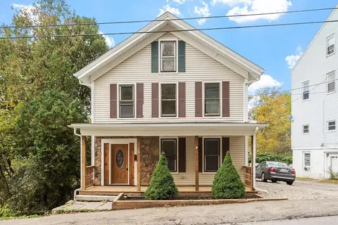 16 Elm St, North Brookfield, MA 01535