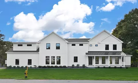 13 Alden Rd, Andover, MA 01810