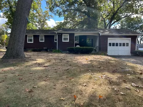954 Mckinstry Ave, Chicopee, MA 01020