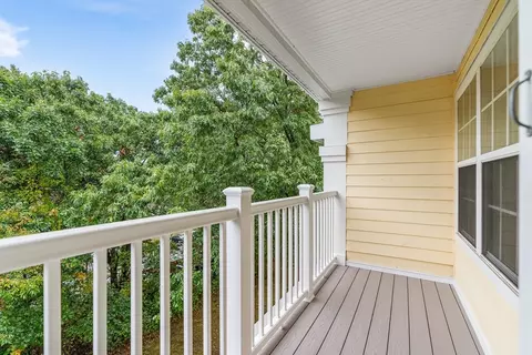 Exterior - 508 Gazebo Cir #508, Reading, MA 01867 photo 2 of 3