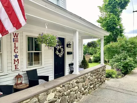 5 Clark Rd, Andover, MA 01810 photo 2