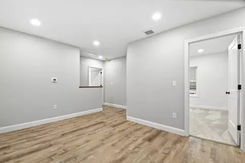 24 Warnock St, Lowell, MA 01852 photo 23