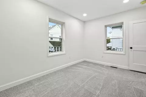 24 Warnock St, Lowell, MA 01852 photo 30