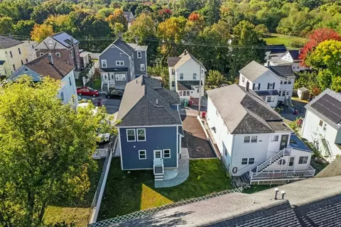 24 Warnock St, Lowell, MA 01852 photo 2