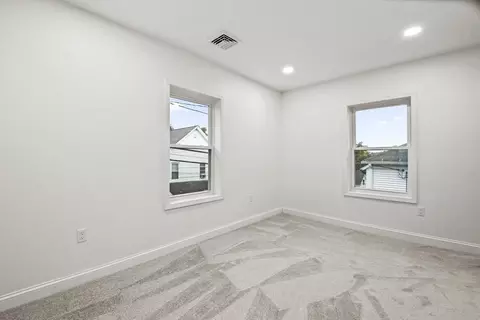 24 Warnock St, Lowell, MA 01852 photo 34