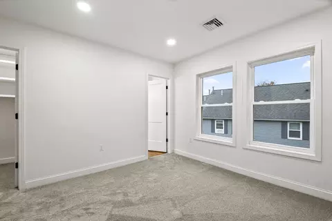 24 Warnock St, Lowell, MA 01852 photo 26