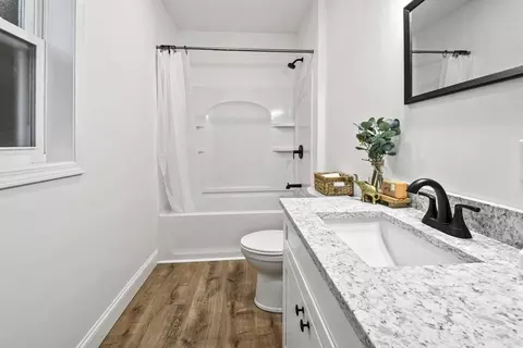 24 Warnock St, Lowell, MA 01852 photo 8