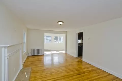 28 Clive St, Worcester, MA 01603 photo 5