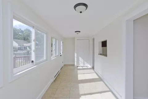 28 Clive St, Worcester, MA 01603 photo 7