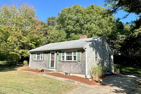 46 Nob Hill Rd, Chatham, MA 02633