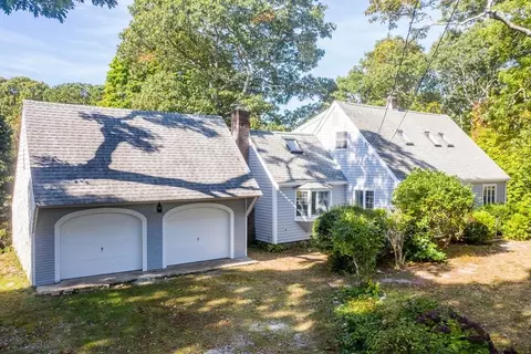 49 King Phillip Rd, Bourne, MA 02559