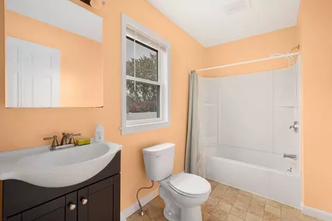 Bath - 359 Knight St, Woonsocket, RI 02895 photo 1 of 3