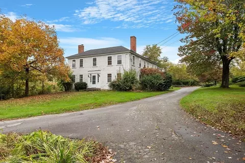 401 Old Ayer Rd, Groton, MA 01450