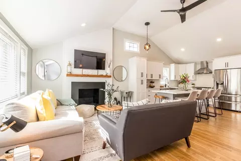 9 Grouse Ln, Barnstable, MA 02672