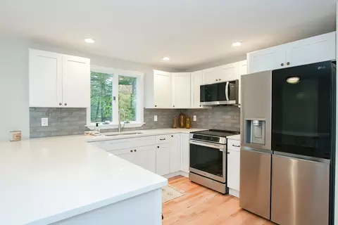 16 Yardarm Dr, Mashpee, MA 02649 photo 5