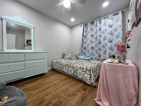 Bedroom - 155 Warner Ave, Worcester, MA 01604 photo 3 of 7