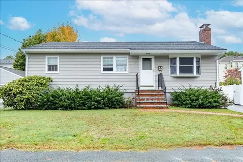 29 Blaney Ave, Peabody, MA 01960