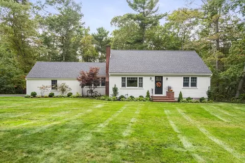 855 Forest St, Marshfield, MA 02050