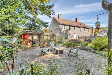 29 Water St #29, Concord, MA 01742