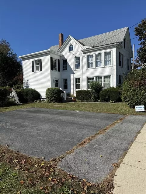 3277 Acushnet Ave, New Bedford, MA 02745