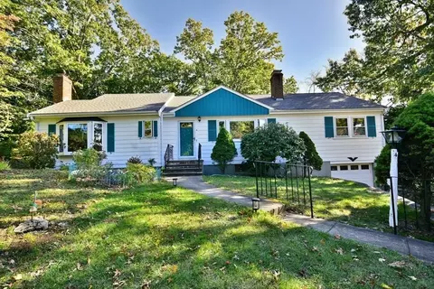 4 Great Rock Rd, Lexington, MA 02421