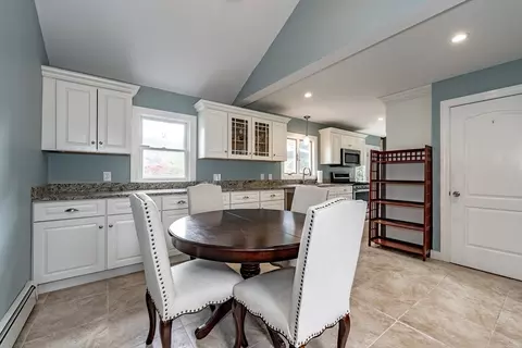 128 Ferry St, Easthampton, MA 01027 photo 4