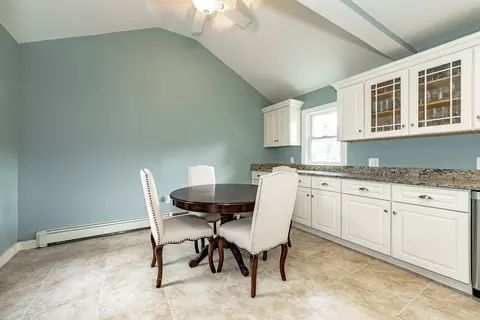 128 Ferry St, Easthampton, MA 01027 photo 5