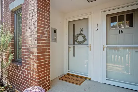 126 Merrimac St #14, Newburyport, MA 01950