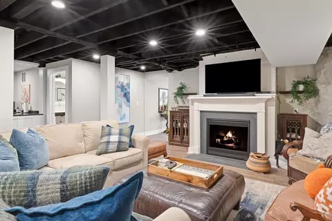 9 Winthrop St, Danvers, MA 01923 photo 34