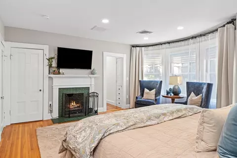 9 Winthrop St, Danvers, MA 01923 photo 20