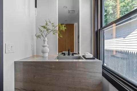 37 Berkeley St, Somerville, MA 02143 photo 7