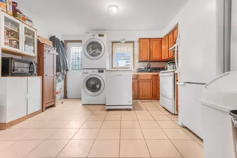 851 Charles St #2, Fall River, MA 02724 photo 13