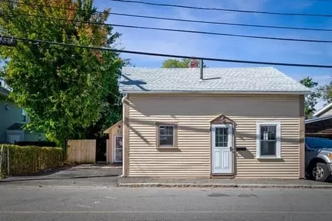 23 Spring Rd, Nahant, MA 01908 photo 4