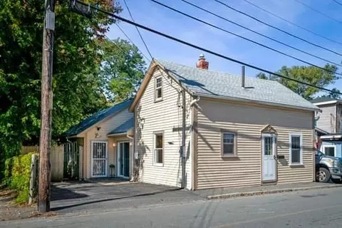 23 Spring Rd, Nahant, MA 01908 photo 2