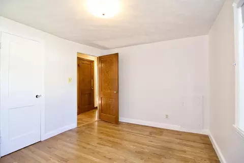 18 Barton St, Springfield, MA 01104 photo 24