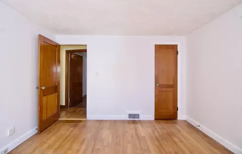 18 Barton St, Springfield, MA 01104 photo 19
