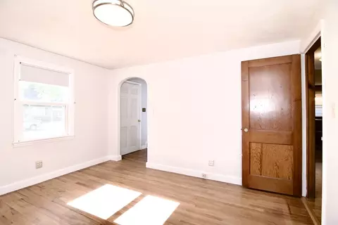 18 Barton St, Springfield, MA 01104 photo 17