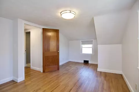 18 Barton St, Springfield, MA 01104 photo 35