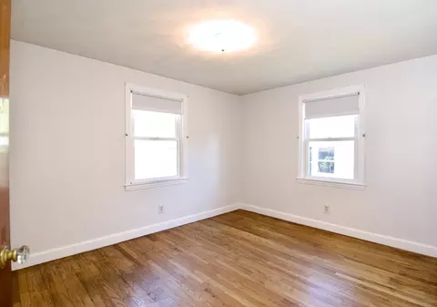 18 Barton St, Springfield, MA 01104 photo 22