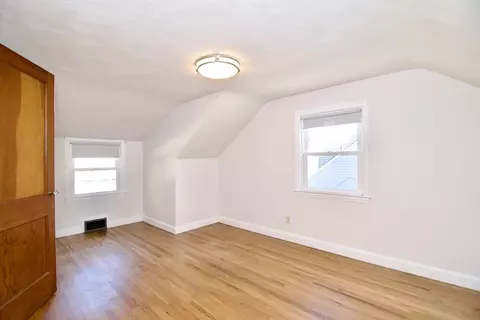 18 Barton St, Springfield, MA 01104 photo 37
