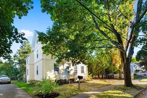 34 Chestnut St, Danvers, MA 01923 photo 6